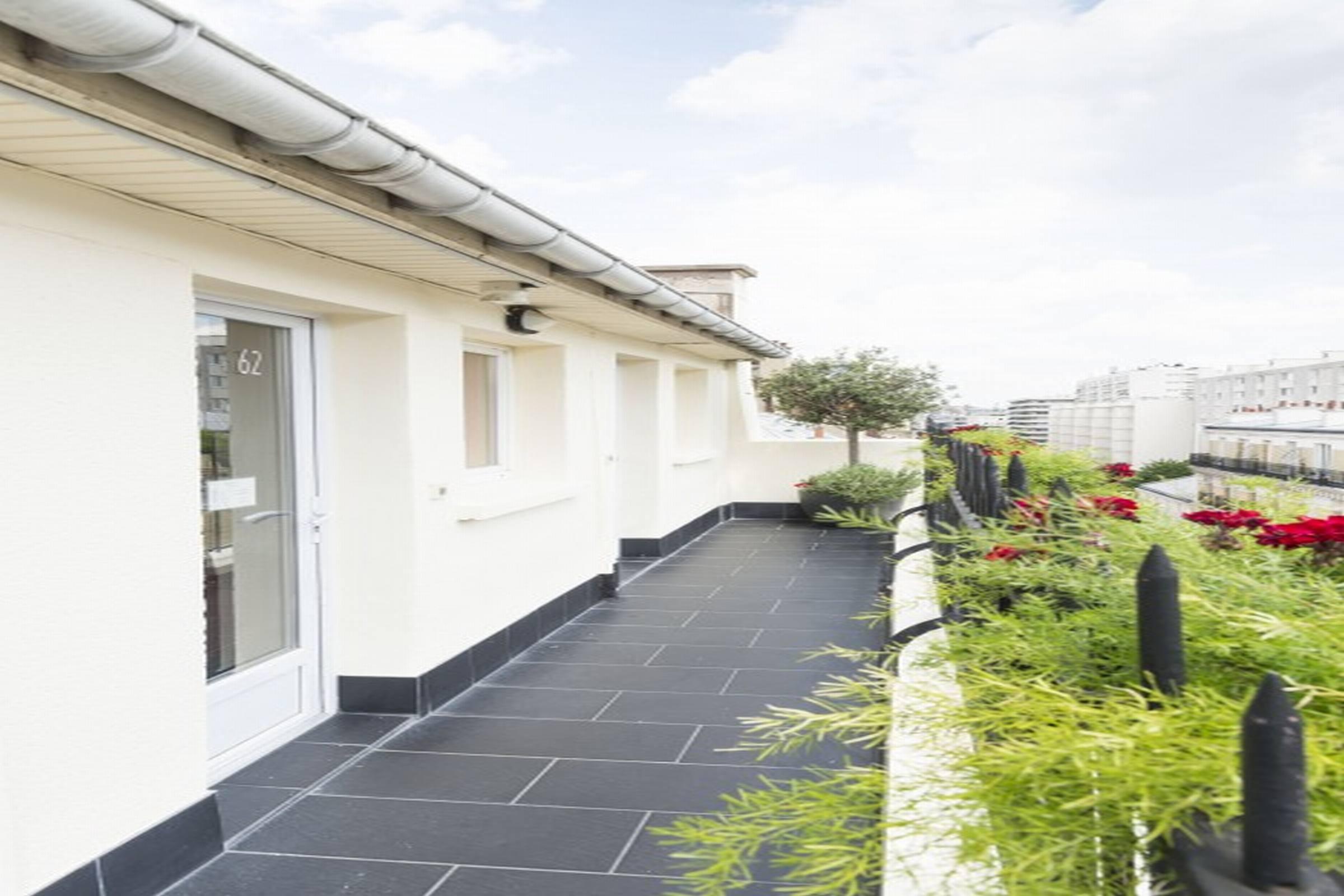Hotel Biskui Levallois-Perret Exterior foto